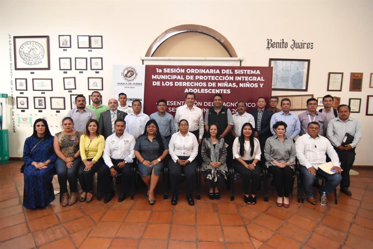 Presenta Oswaldo García diagnóstico de la  niñez y adolescencia de Oaxaca de Juárez