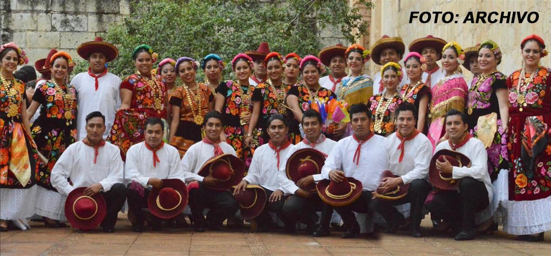 Compañía Estatal de Danza Costumbrista de Oaxaca,  promotora de la cultura del estado   