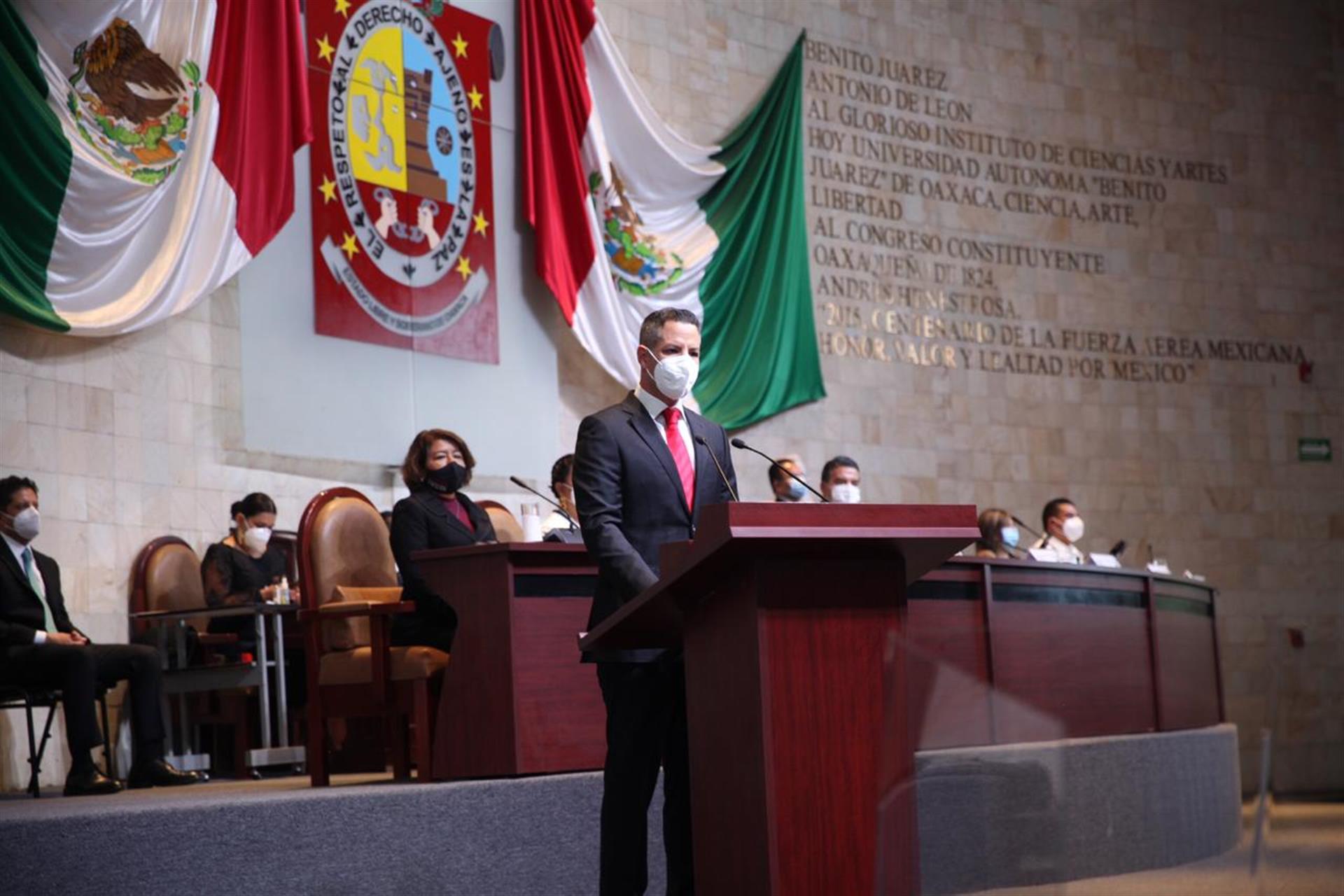 Entrega Poder Ejecutivo de Oaxaca Cuarto Informe a la LXIV Legislatura del Congreso del Estado