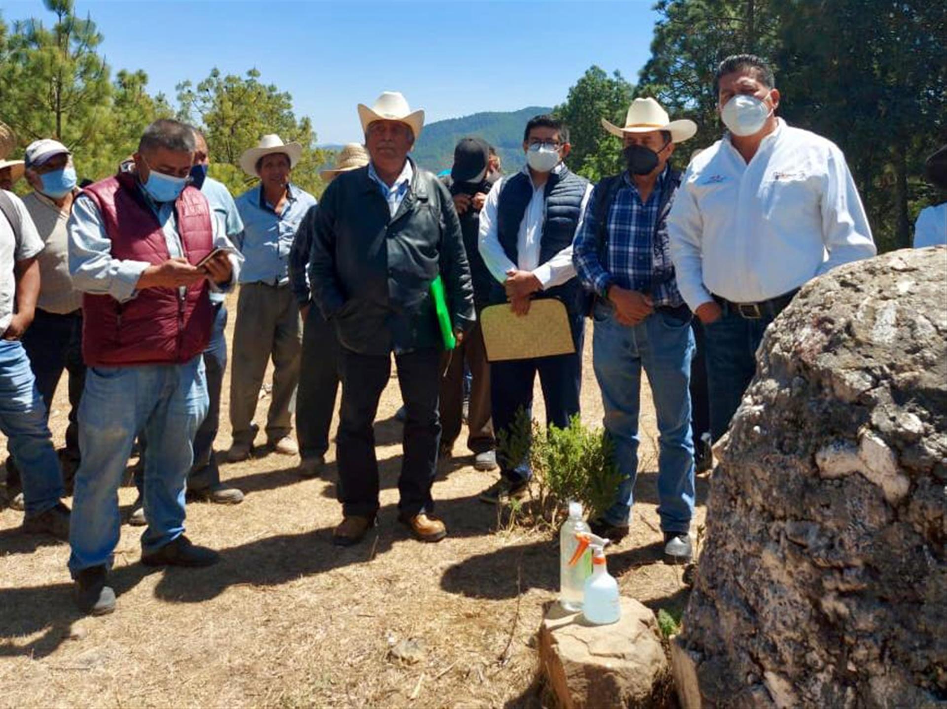 San Juan Mixtepec y Santa María Yucunicoco ponen fin a más de 40 años de conflicto agrario