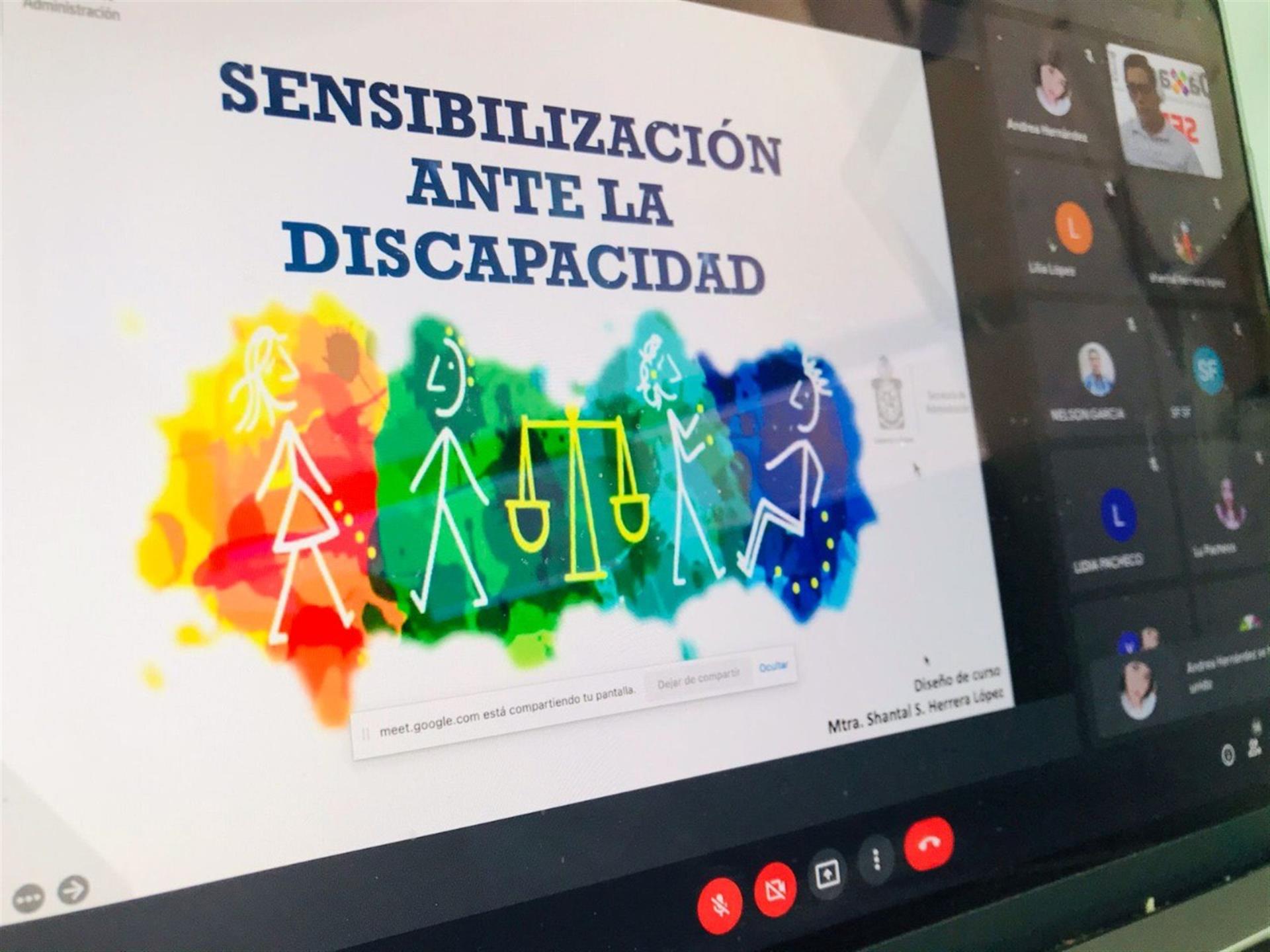 Fortalece Secretaría de Administración políticas de sensibilización ante la discapacidad