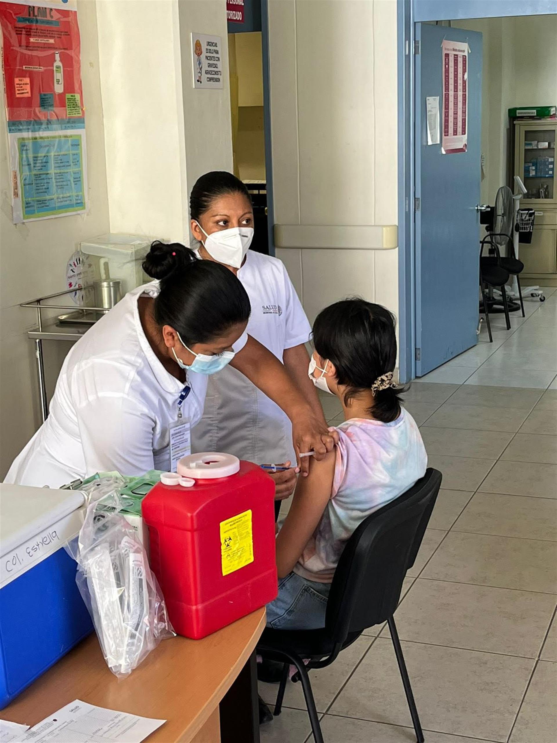 Activan en Oaxaca puntos de vacunación contra COVID-19 en Unidades Médicas