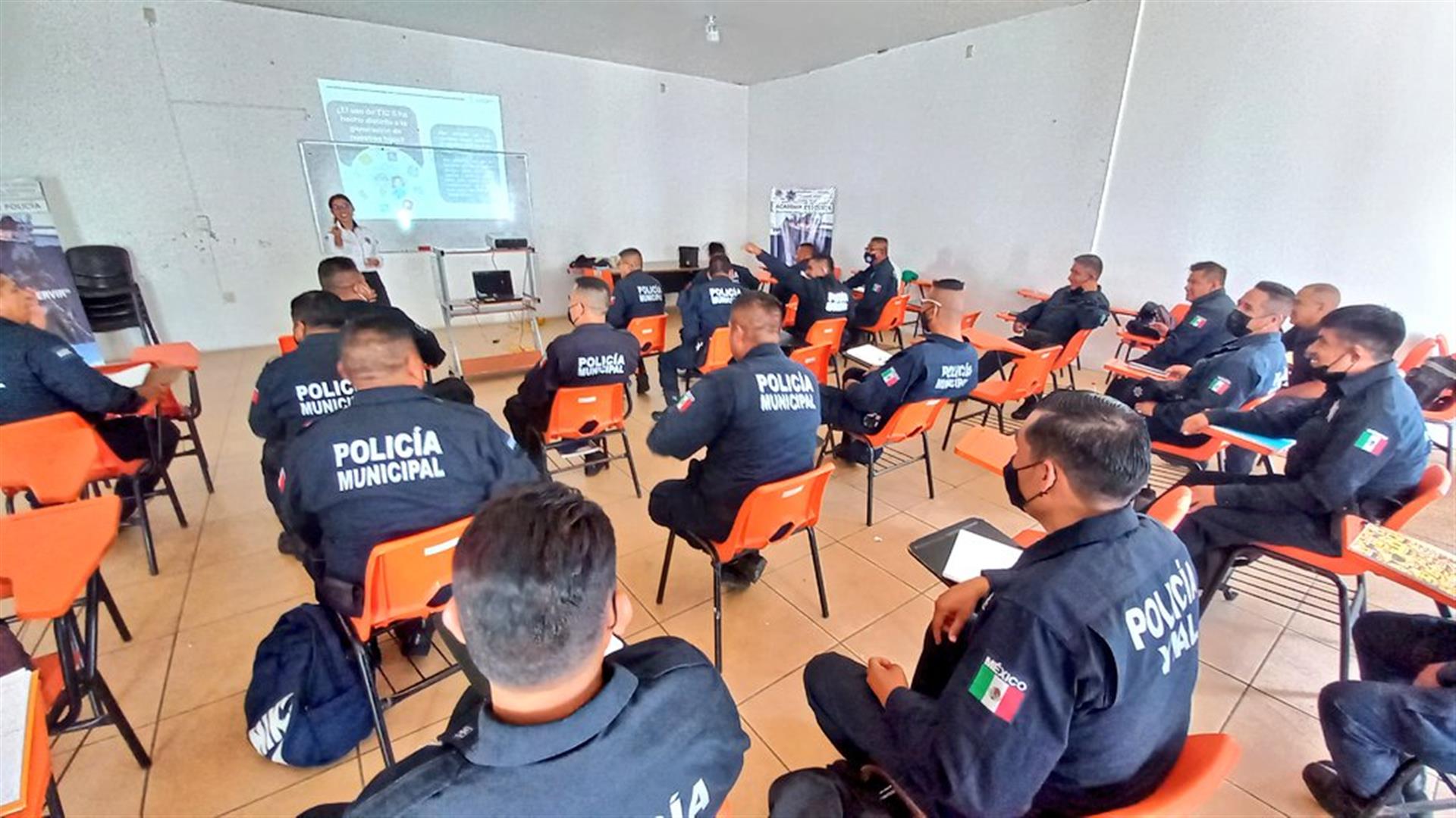 Capacita SSPO a policías de Oaxaca de Juárez en materia de prevención del delito