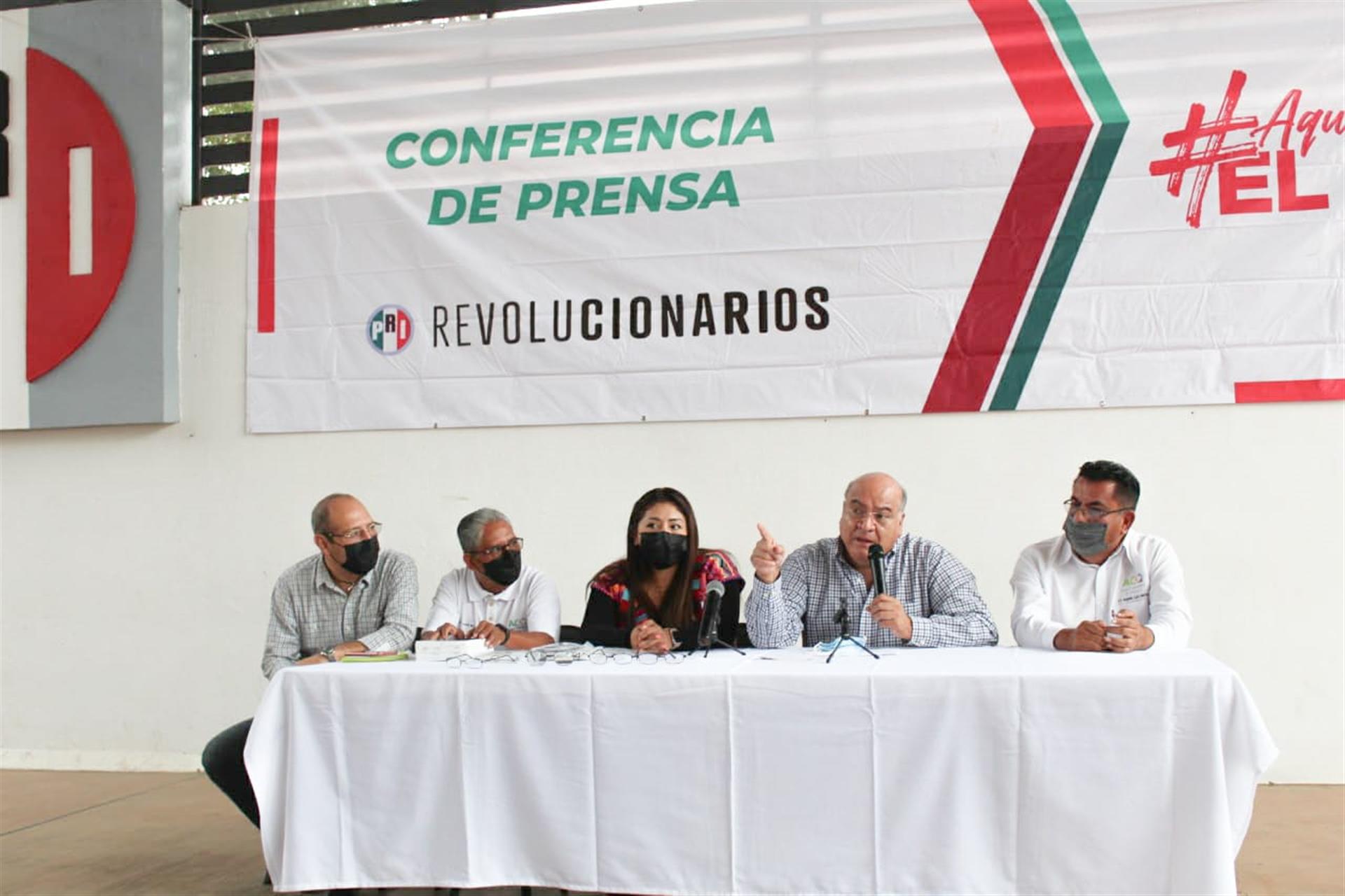 Anuncia presidente del PRI jornada de donación de lentes