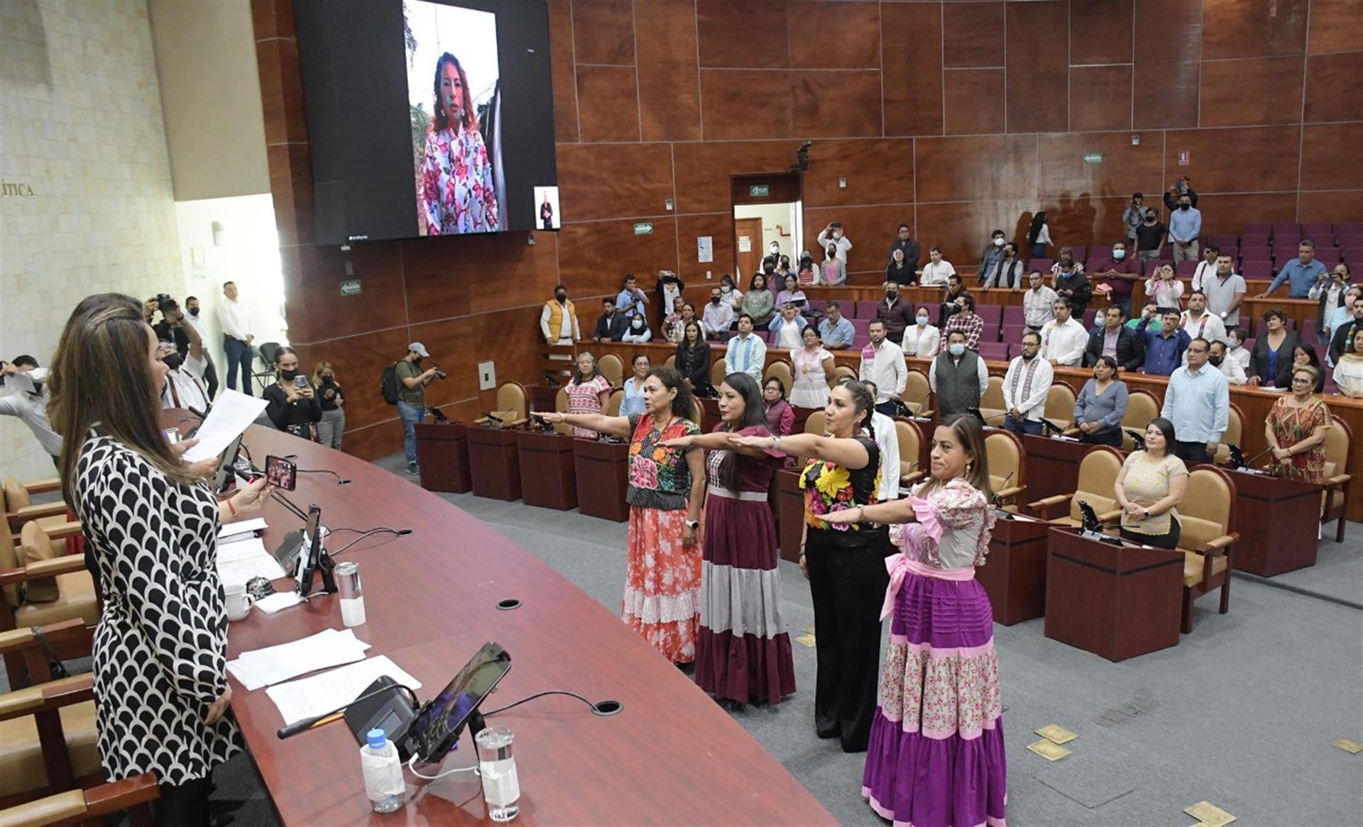 Eligen nueva Mesa Directiva del Congreso de Oaxaca