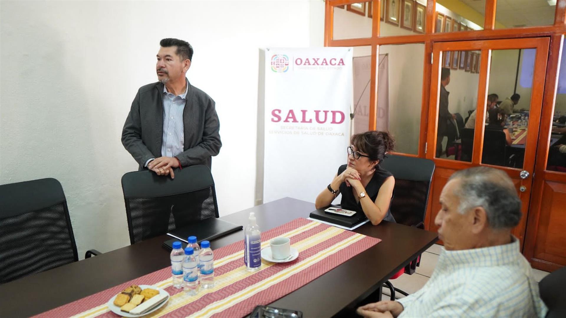 Gobierno de Oaxaca e instituciones buscan la ampliación de servicios de salud