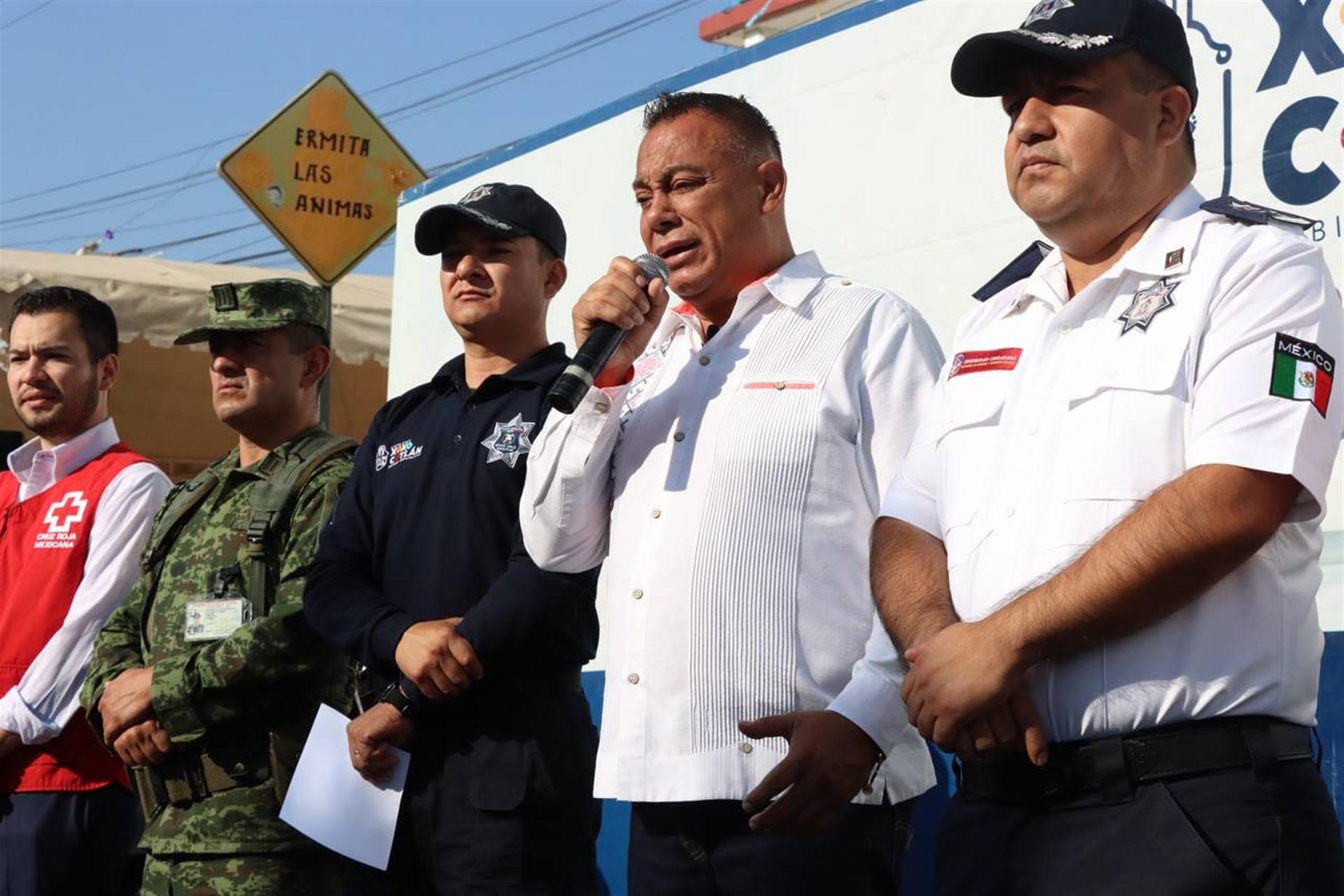 GARANTIZADA SEGURIDAD A PROPIOS Y VISITANTES EN ACTIVIDADES DE SEMANA SANTA EN SANTA CRUZ XOXOCOTLAN POR MONICA CASTAÑEDA SANCHEZ