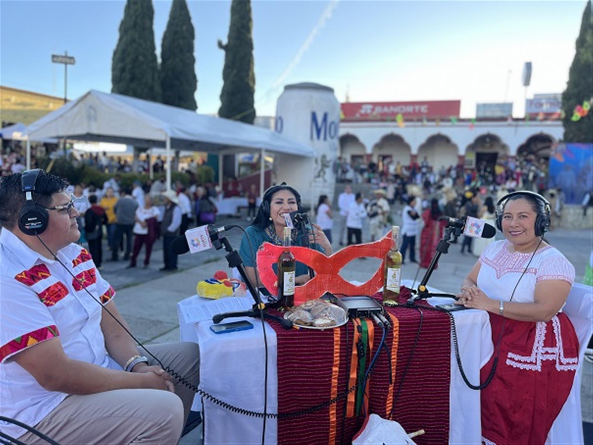 Comparte Cortv Radio la diversidad cultural del Carnaval de Tlaxiaco   