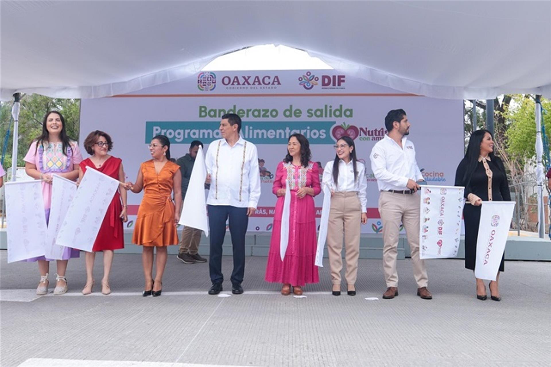 Garantizará DIF Oaxaca derecho humano a la alimentación de 519 municipios del estado