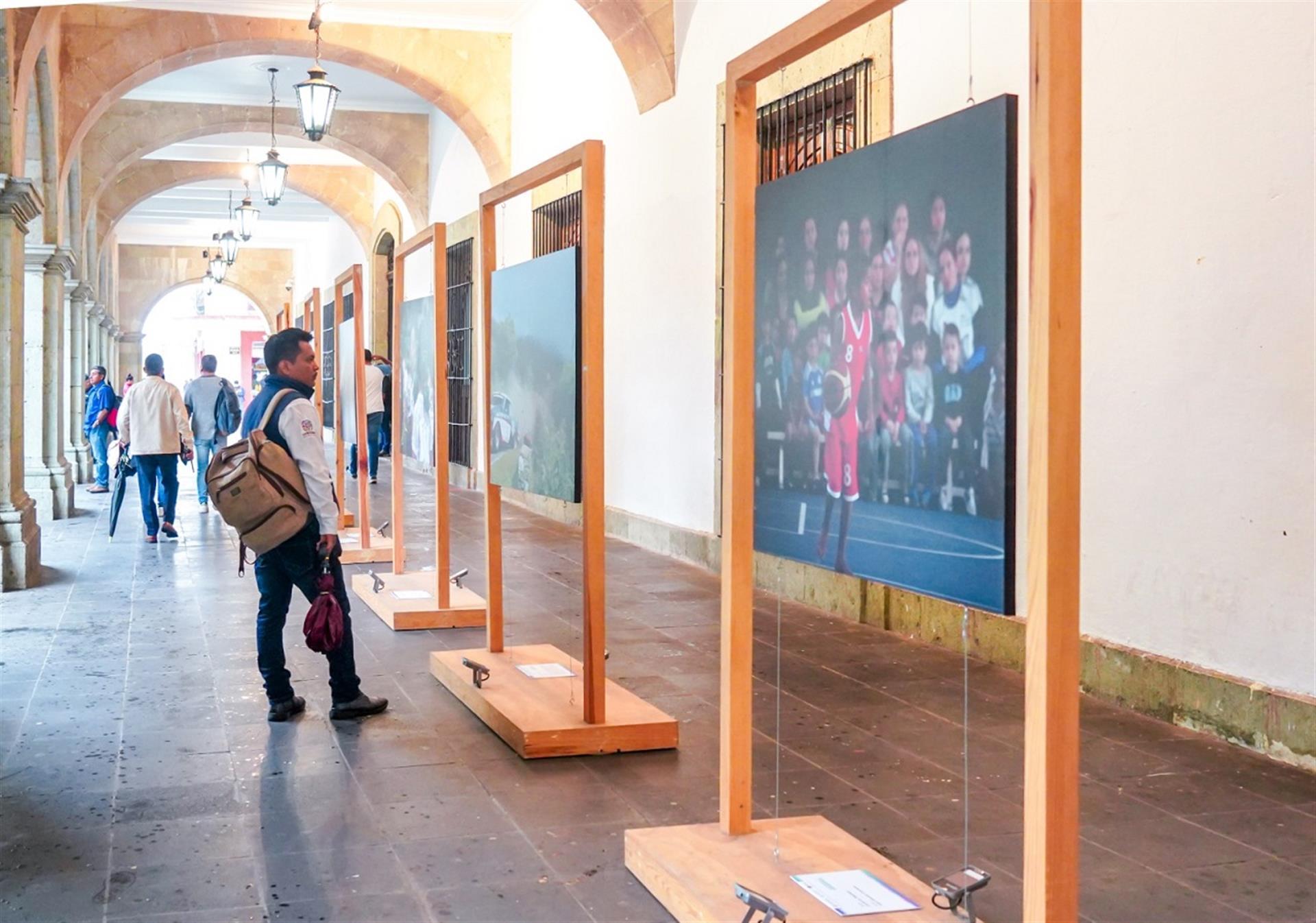 Oaxaca muestra su diversidad en exposición fotográfica colectiva