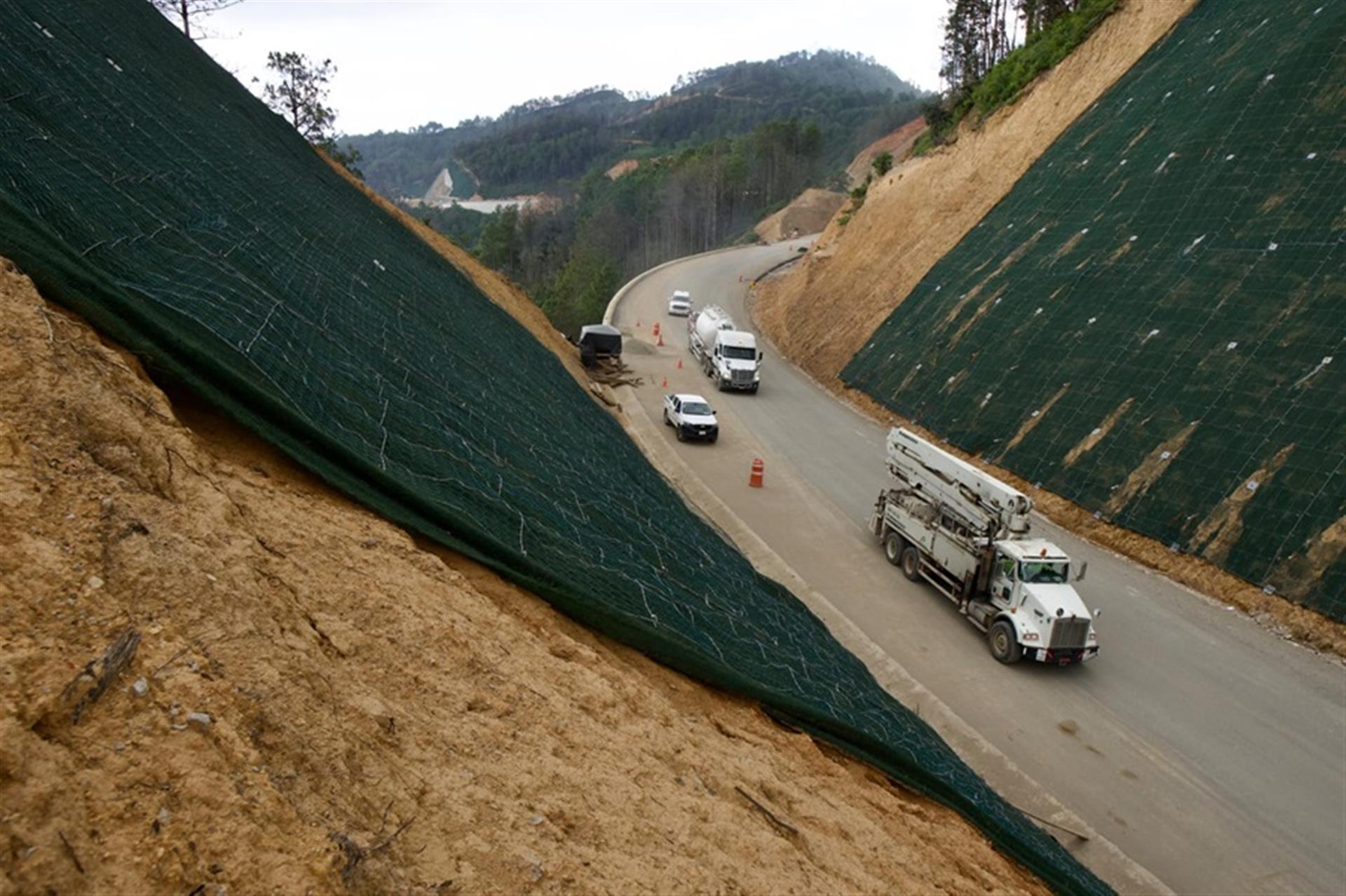 Con diálogo y concertación logrará la Primavera Oaxaqueña concluir carretera Mitla - Tehuantepec